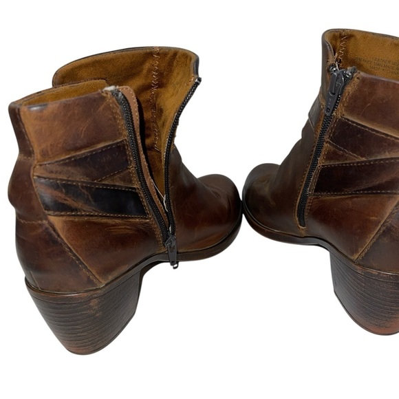 BOC Women's Booties Size 8M Brown Leather Ankle Boots Side Zip Buckle Strap - Picture 6 of 14